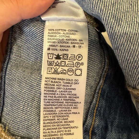 Levi's Daisy Denim Halter Crop Top - L - Picture 9 of 10